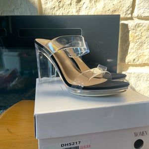 NWT heels